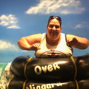 Meet your Posher, Danielle